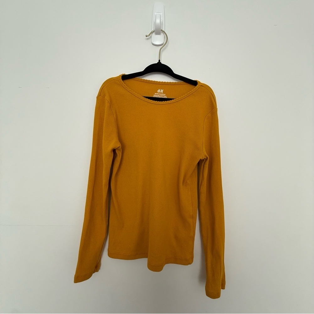 H&M Golden Long Sleeve Tee size 6-8